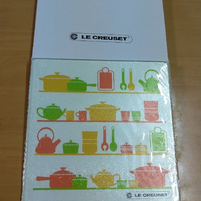 LE CREUSET(ルクルーゼ)のル・クルーゼ ガラスキッチンプレート   インテリア/住まい/日用品のキッチン/食器(食器)の商品写真