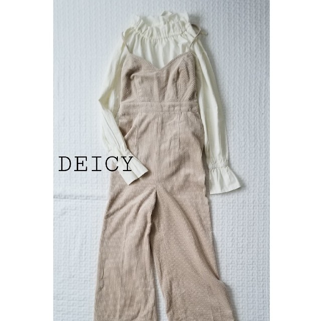 新品未使用✨ 田中みな実さん着用 DEICY コーデュロイレースアップサロペット