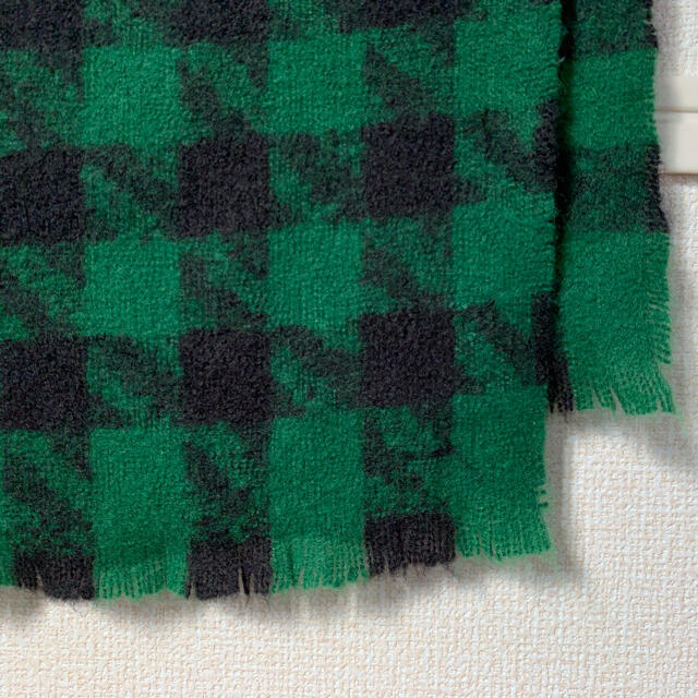緑黒チェック柄マフラー レディースのファッション小物(マフラー/ショール)の商品写真