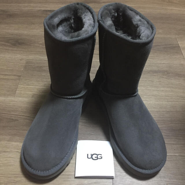 UGG - 新品未使用！正規品UGG ムートンブーツ クラッシックショート2