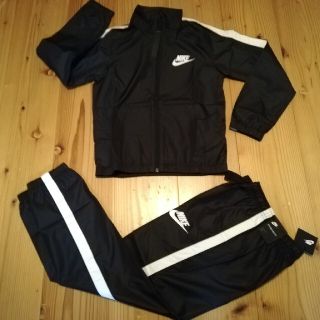 ナイキ(NIKE)のNIKE ナイキ キッズ ジュニア ナイロン セットアップ  上下セット　新品(その他)