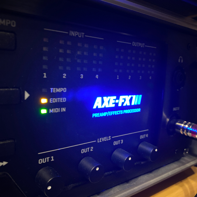 Fractal Audio Systems Axe-Fx III ＋純正ケース 楽器のギター(ギターアンプ)の商品写真
