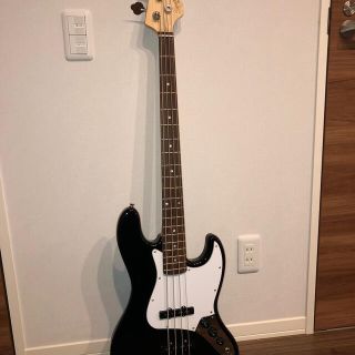 フェンダー(Fender)のSQUIER Affinity Jazz Bass Black ジャズベース(エレキベース)