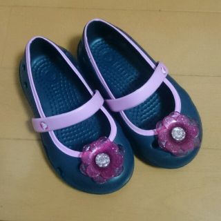 クロックス(crocs)のクロックス/キーリーフラワーフラット(サンダル)