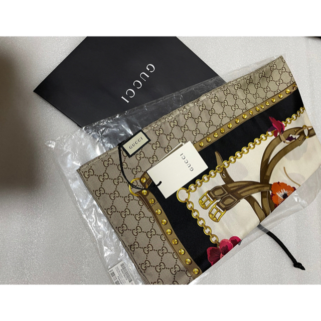 Gucci(グッチ)のhappyさん レディースのファッション小物(バンダナ/スカーフ)の商品写真
