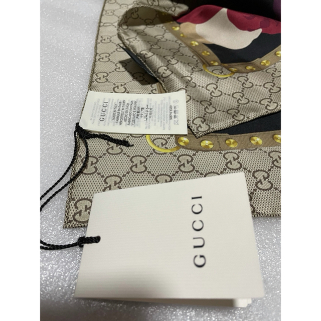 Gucci(グッチ)のhappyさん レディースのファッション小物(バンダナ/スカーフ)の商品写真