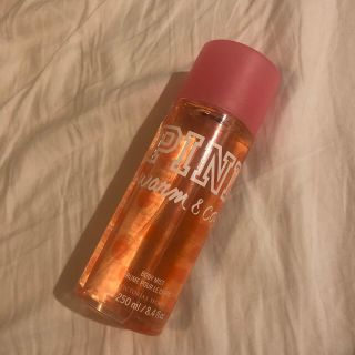 ヴィクトリアズシークレット(Victoria's Secret)のPINK ボディーミスト(香水(女性用))