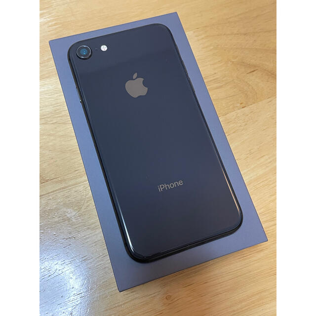 iPhone(アイフォーン)のiPhone 8 265GB SIMフリー スペースグレー スマホ/家電/カメラのスマートフォン/携帯電話(スマートフォン本体)の商品写真