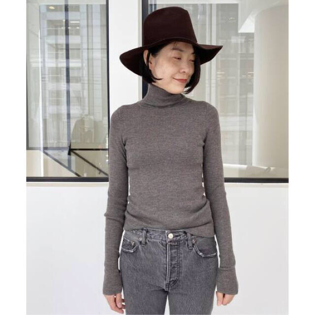 L'Appartement DEUXIEME CLASSE(アパルトモンドゥーズィエムクラス)のタグ有　試着のみ　L'Appartement Rib T/N Knit  レディースのトップス(ニット/セーター)の商品写真