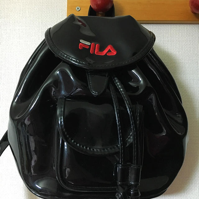 FILA(フィラ)のフィラ  エナメルミニリュック レディースのバッグ(リュック/バックパック)の商品写真