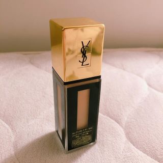 イヴサンローランボーテ(Yves Saint Laurent Beaute)の最終お値下げ！ ysl タンアンクルドポー B10 リキッドファンデーション (ファンデーション)