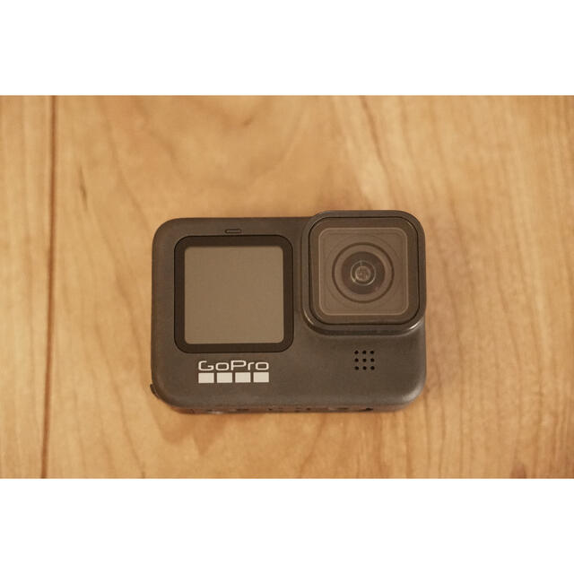 GoPro(ゴープロ)の【美品】GoPro HERO9 BLACK / ゴープロヒーロー 9 ブラック スマホ/家電/カメラのカメラ(ビデオカメラ)の商品写真