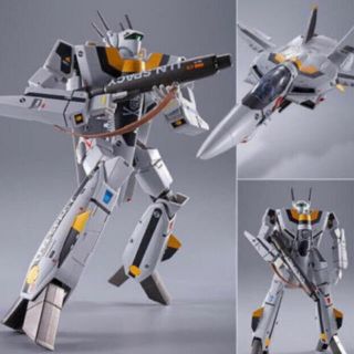 マクロス(macros)のDX超合金 初回限定版VF-1S バルキリー ロイ・フォッカースペシャル(模型/プラモデル)