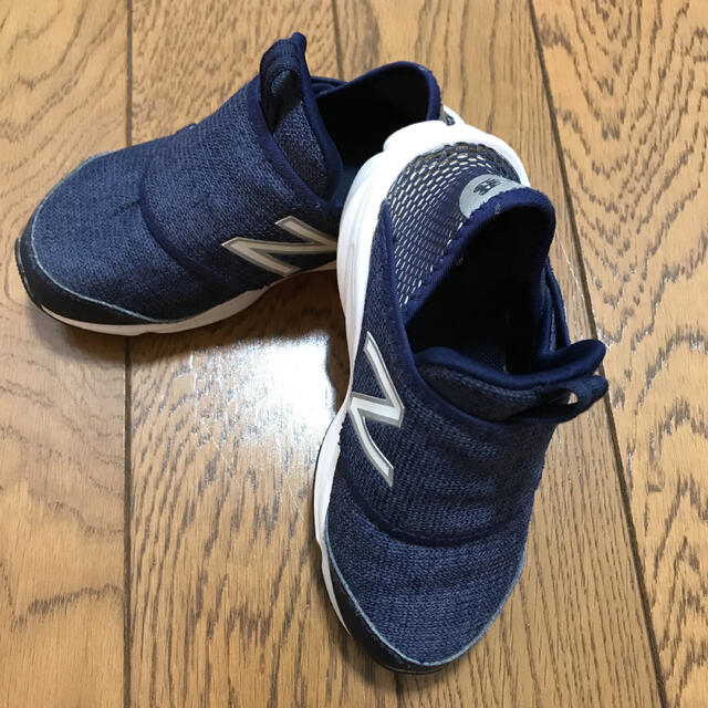 New Balance(ニューバランス)のニューバランス スリッポンスニーカー キッズ/ベビー/マタニティのキッズ靴/シューズ(15cm~)(スニーカー)の商品写真