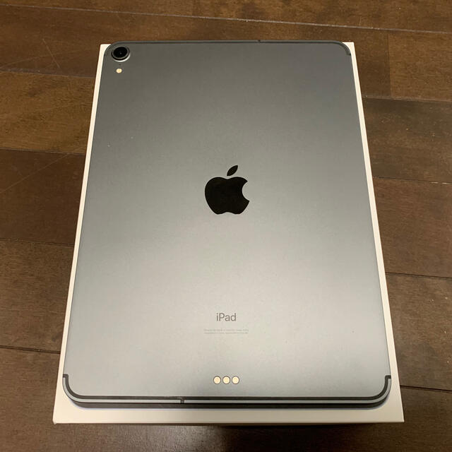 Apple(アップル)のiPad Pro11インチ 2018年　256GB Cellular スマホ/家電/カメラのPC/タブレット(タブレット)の商品写真