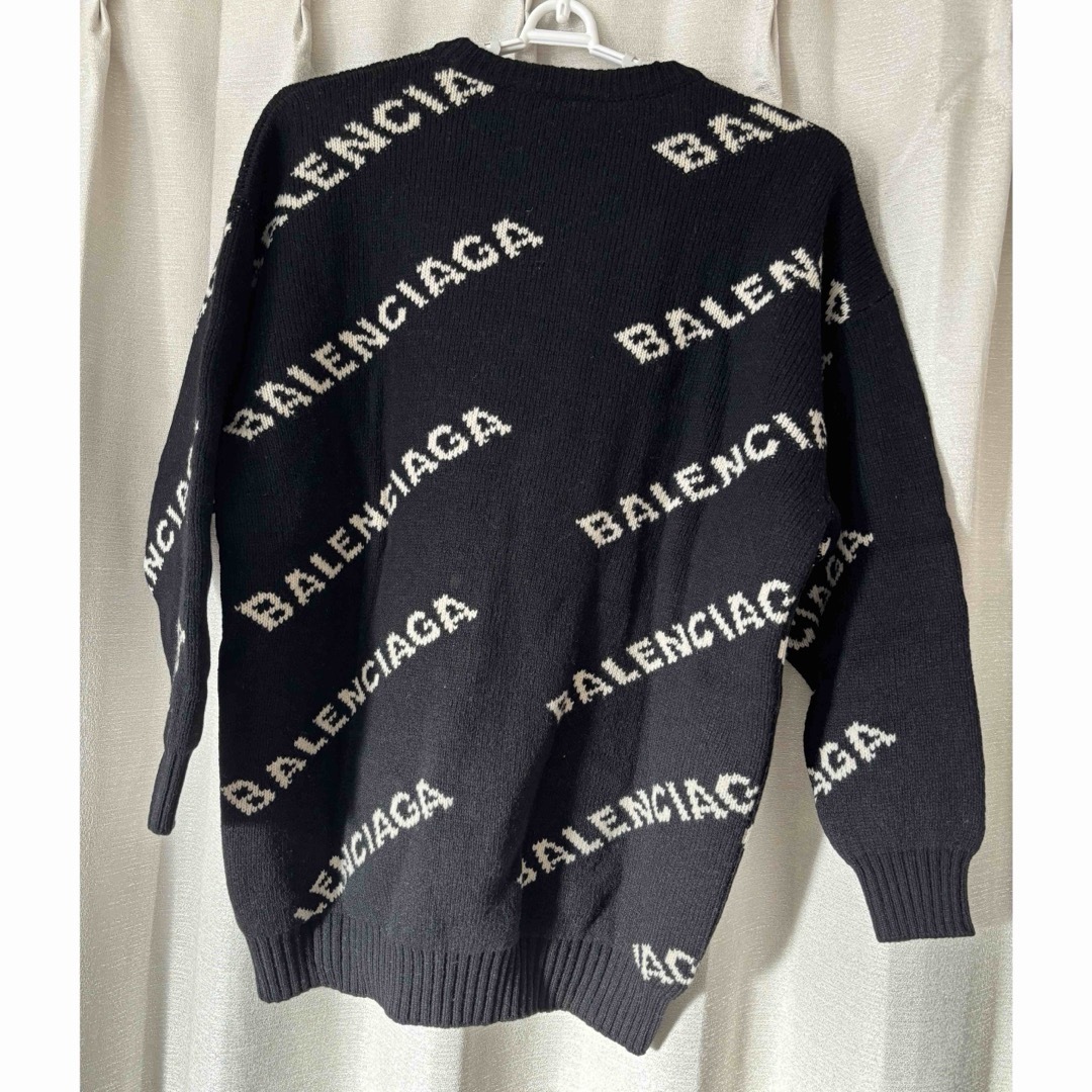 Balenciaga(バレンシアガ)の【新品】BALENCIAGA オールオーバーロゴセーター　バレンシアガ レディースのトップス(ニット/セーター)の商品写真