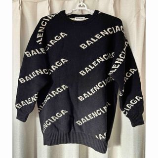 バレンシアガ(Balenciaga)の【新品】BALENCIAGA オールオーバーロゴセーター　バレンシアガ(ニット/セーター)