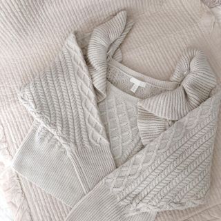 エイチアンドエム(H&M)のＨ＆Ｍ完売♡ラッフルトリムケーブルニットセーター(ニット/セーター)