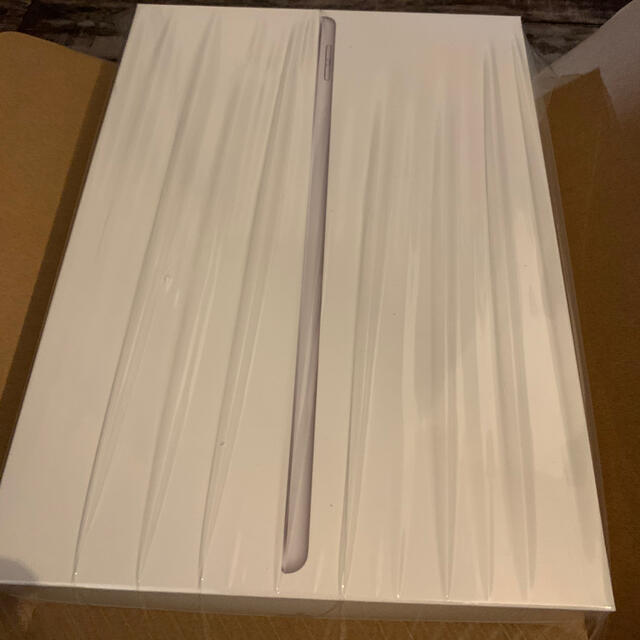 ② Apple iPad 第8世代 32GB シルバー　wifi 1