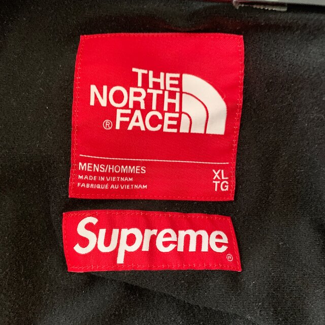 Supreme(シュプリーム)のsupreme North Face マウンテンパーカー 雪山 メンズのジャケット/アウター(マウンテンパーカー)の商品写真