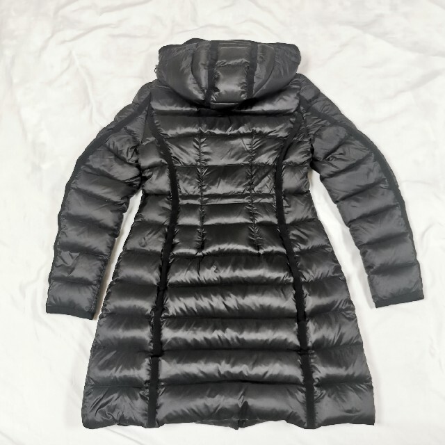 MONCLER(モンクレール)のモンクレール エルミンヌ HERMNE ダウンコート ブラック 黒 サイズ00 レディースのジャケット/アウター(ダウンコート)の商品写真