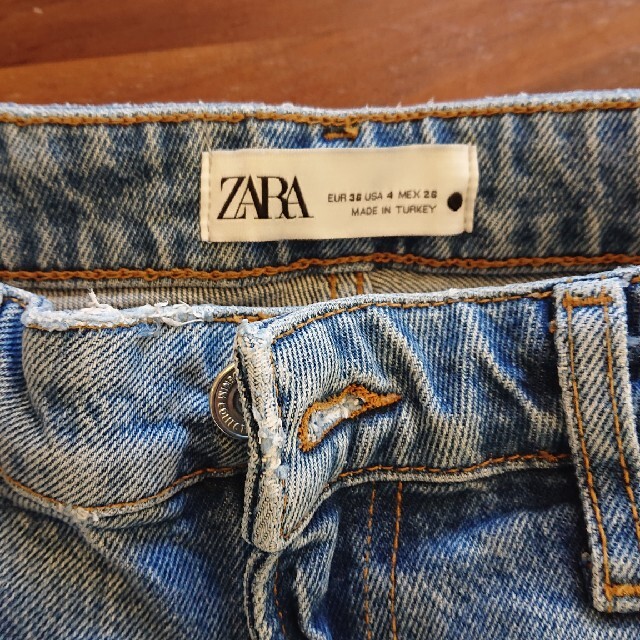 ZARA(ザラ)の【みかん様専用】ZARA　ハイライズスリムデニム レディースのパンツ(デニム/ジーンズ)の商品写真