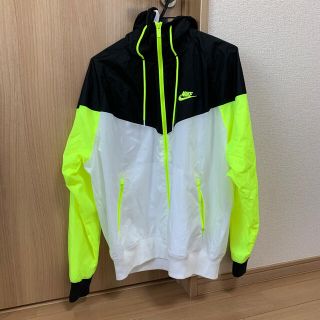 ナイキ(NIKE)のNIKE ウィンドブレーカー(ナイロンジャケット)