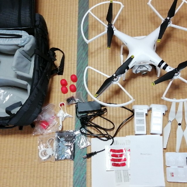 phantom(ファントム)のDJI phantom3 スタンダード　phantom3 　訳あり エンタメ/ホビーのテーブルゲーム/ホビー(航空機)の商品写真