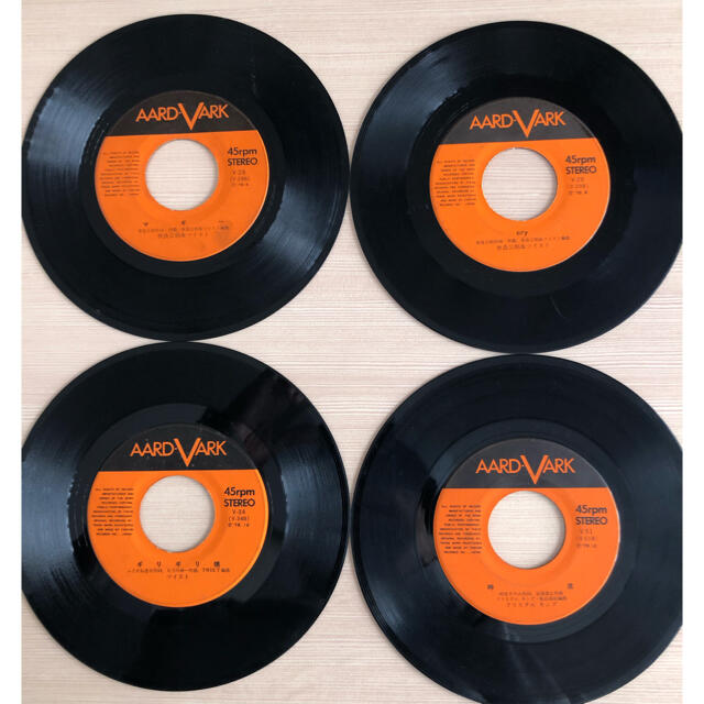 レトロ　レコード4枚セット　世良公則&ツイスト　クリスタルキング エンタメ/ホビーのCD(ポップス/ロック(邦楽))の商品写真