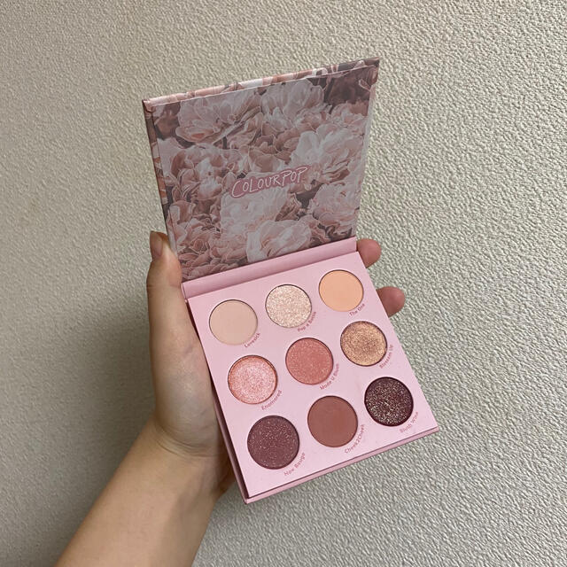 colourpop(カラーポップ)のカラーポップ　color pop   blush  crush コスメ/美容のベースメイク/化粧品(アイシャドウ)の商品写真