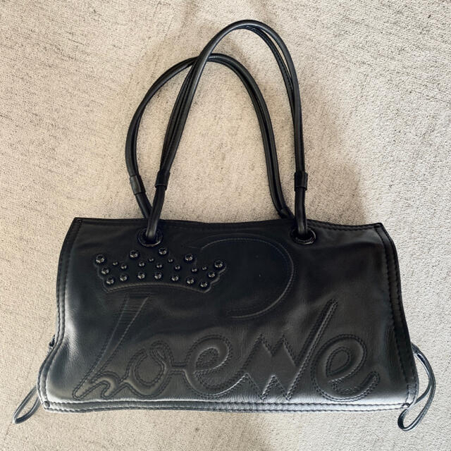 【日本限定モデル】 LOEWE ロゴスタッズトートバッグ 【kai.S】LOEVE(ロエベ) - トートバッグ 【日本限定モデル】 LOEWE ロゴスタッズトートバッグ 【kai.S】LOEVE(ロエベ) - トートバッグ
