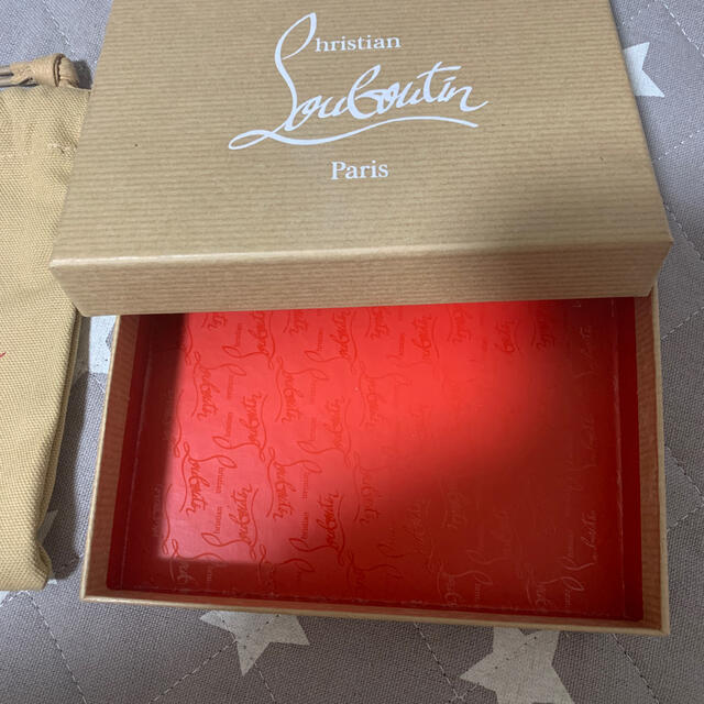 Christian Louboutin(クリスチャンルブタン)のルブタン空箱 レディースのバッグ(ショップ袋)の商品写真