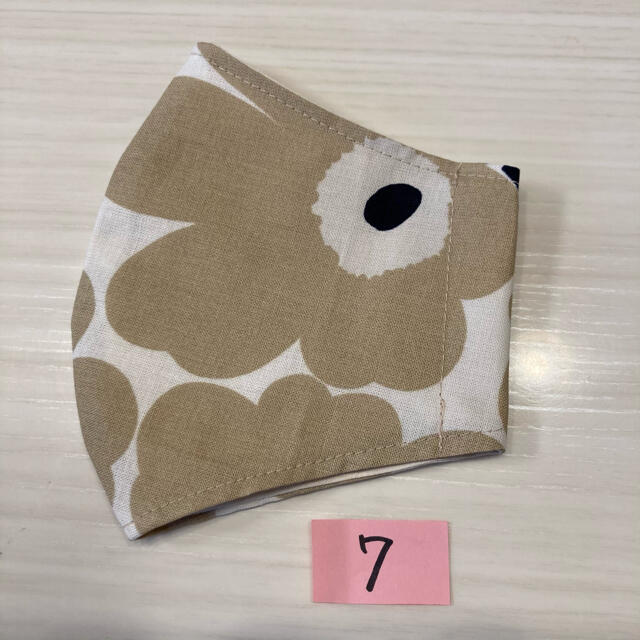 marimekko(マリメッコ)の立体　インナーマスク　ベージュ7 ハンドメイドのハンドメイド その他(その他)の商品写真