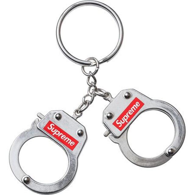 Supreme(シュプリーム)のSupreme Handcuffs　 シュプリーム　キーチェーン メンズのファッション小物(キーホルダー)の商品写真