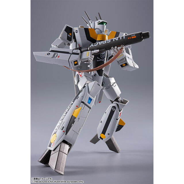 BANDAI(バンダイ)のDX超合金 初回限定版VF-1S バルキリー ロイ・フォッカースペシャル エンタメ/ホビーのおもちゃ/ぬいぐるみ(模型/プラモデル)の商品写真