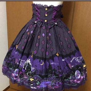 メタモルフォーゼタンドゥフィーユ(metamorphose temps de fille)の美品 魔女の森 スカート 紫系(ひざ丈スカート)