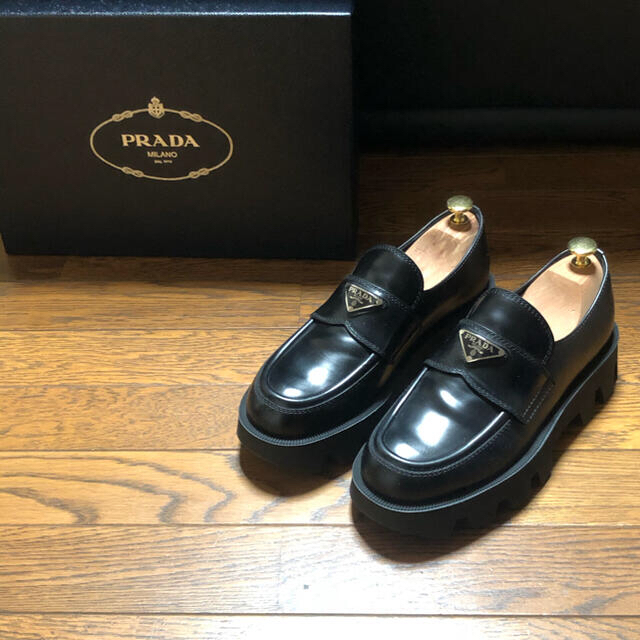 PRADA シャークソールローファー19FW