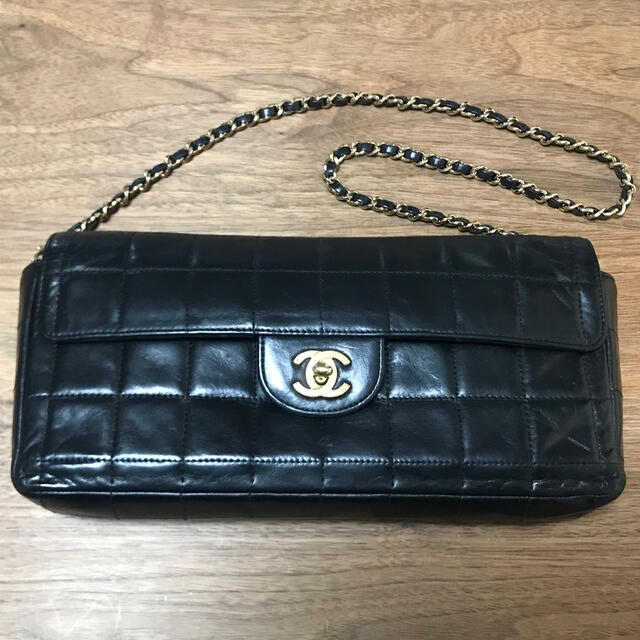 CHANEL(シャネル)の⭐️専用ページ⭐️シャネル　ラムスキン　マトラッセ　ショルダーバッグ レディースのバッグ(ショルダーバッグ)の商品写真