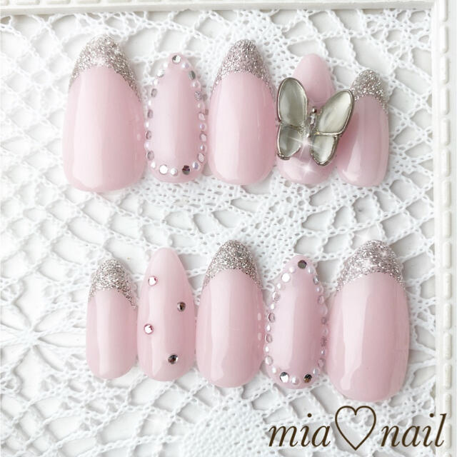 大人可愛いネイルチップ 蝶 の通販 By Mia Nail オーダー再開しました ラクマ