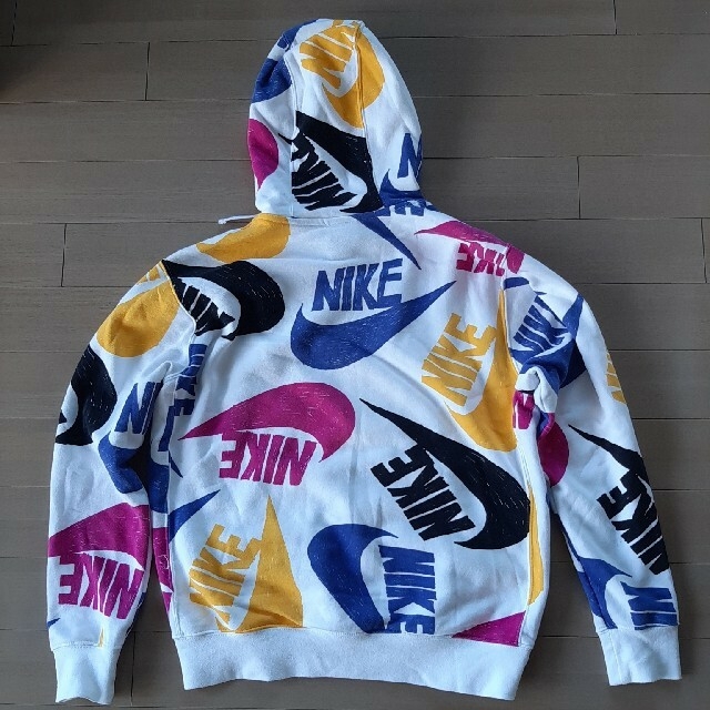 NIKE　スウェットパーカー