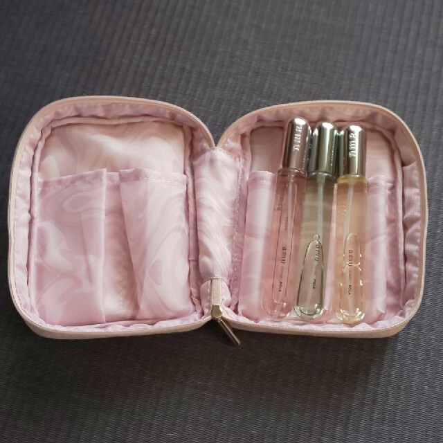 POLA(ポーラ)の専用 コスメ/美容の香水(香水(女性用))の商品写真