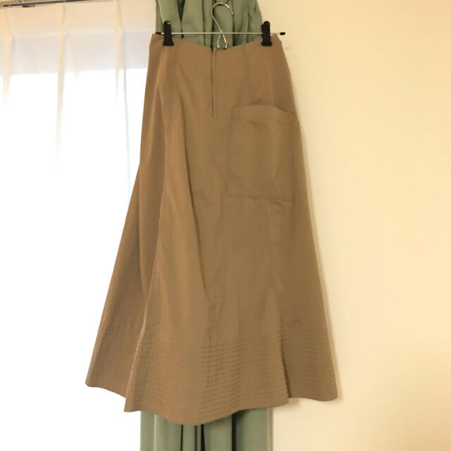JOSEPH(ジョゼフ)のJoseph ベージュ　ロングスカート レディースのスカート(ロングスカート)の商品写真