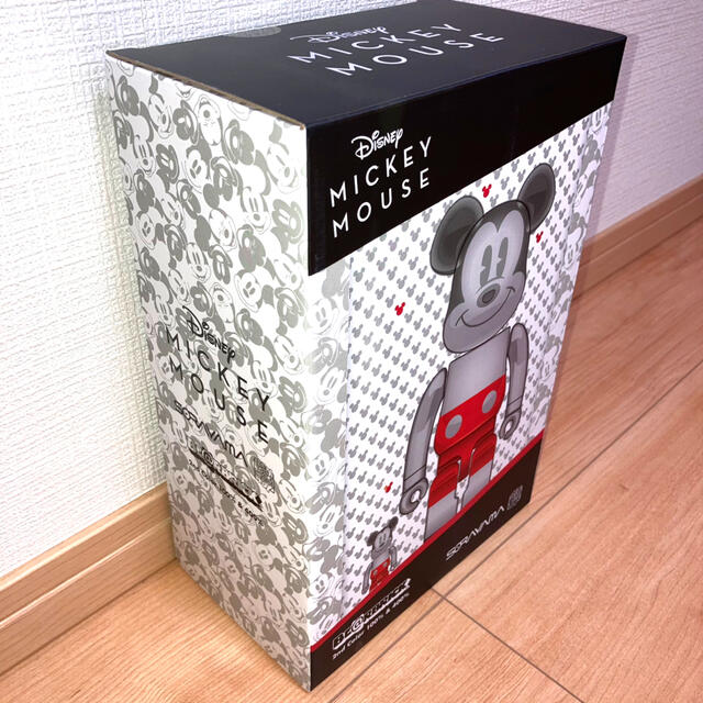 MEDICOM TOY(メディコムトイ)のBE@RBRICK FUTURE MICKEY (2nd COLOR Ver.) エンタメ/ホビーのフィギュア(その他)の商品写真