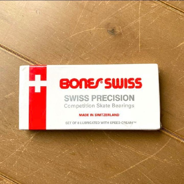 【値下げ中】BONES SWISS ボーンズスイス スケートボード ベアリング スポーツ/アウトドアのスポーツ/アウトドア その他(スケートボード)の商品写真