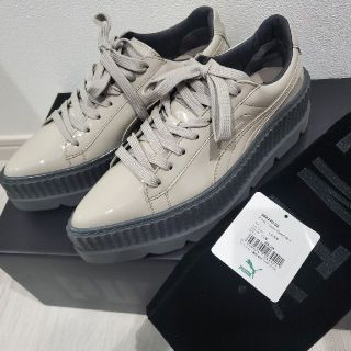 新品♡ PUMA FENTY  23cm 女子用 スニーカー