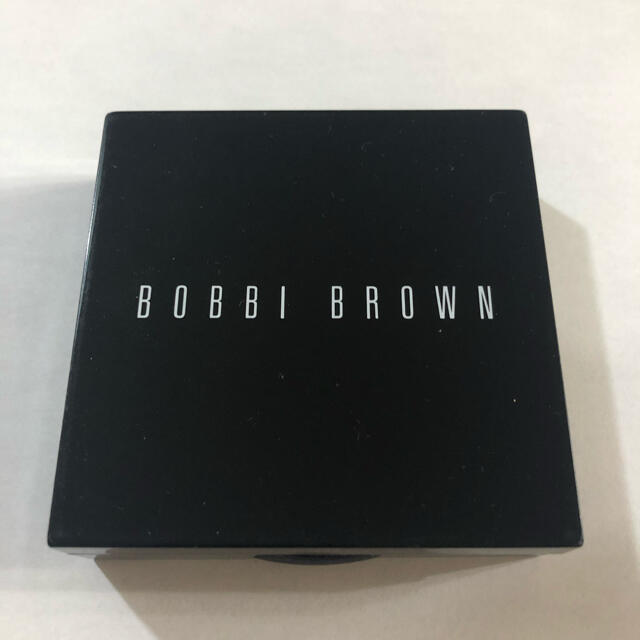 BOBBI BROWN(ボビイブラウン)のBOBBI BROWN コンパクト ネクター  チーク  ボビーブラウン  コスメ/美容のベースメイク/化粧品(チーク)の商品写真