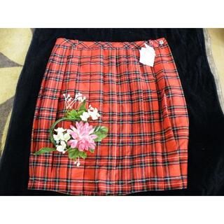 ファミリア(familiar)のHappie Hippie　新品タグ付きのスカート160(スカート)