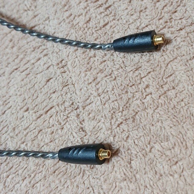 【カームラ様専用】MEE mmcx balanced audio cable スマホ/家電/カメラのオーディオ機器(その他)の商品写真