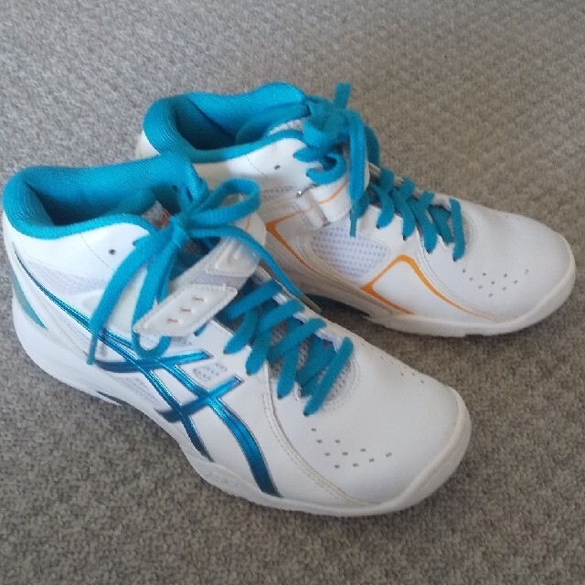 asics - 着用回数少 アシックス 23.5cm バスケットシューズ バッシュの