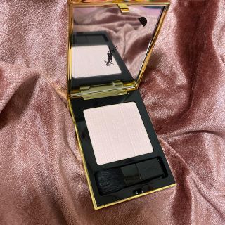 イヴサンローランボーテ(Yves Saint Laurent Beaute)のYSL フェイスパウダー、givenchy ペンシルライナー　Asha様専用(フェイスパウダー)